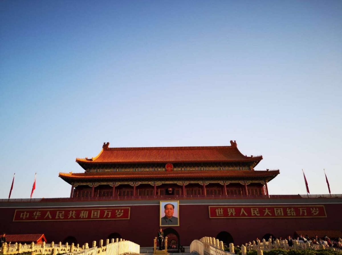 圖片關(guān)鍵詞 升旗1.jpg